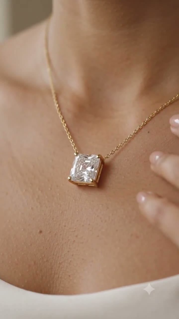 Diamond pendant ad